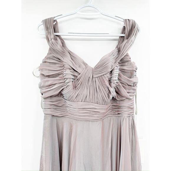 Mac Duggal 67485 Pearl Gray Chiffon Satin Off Shoulder Gown 12 NEW - Picture 5 of 7